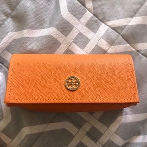 NEW Tory Burch Sunglasses Case